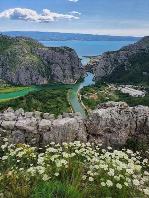 Apartment Ines Omiš Exteriér fotografie