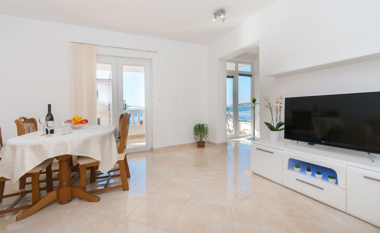 Apartment Ines Omiš Exteriér fotografie